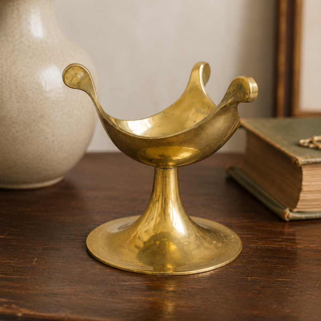 -SOLD- Vintage Solid Brass Pedestal Trinket Dish – Mid Century Style Jewellery Holder – Sculptural Brass Catchall Bowl