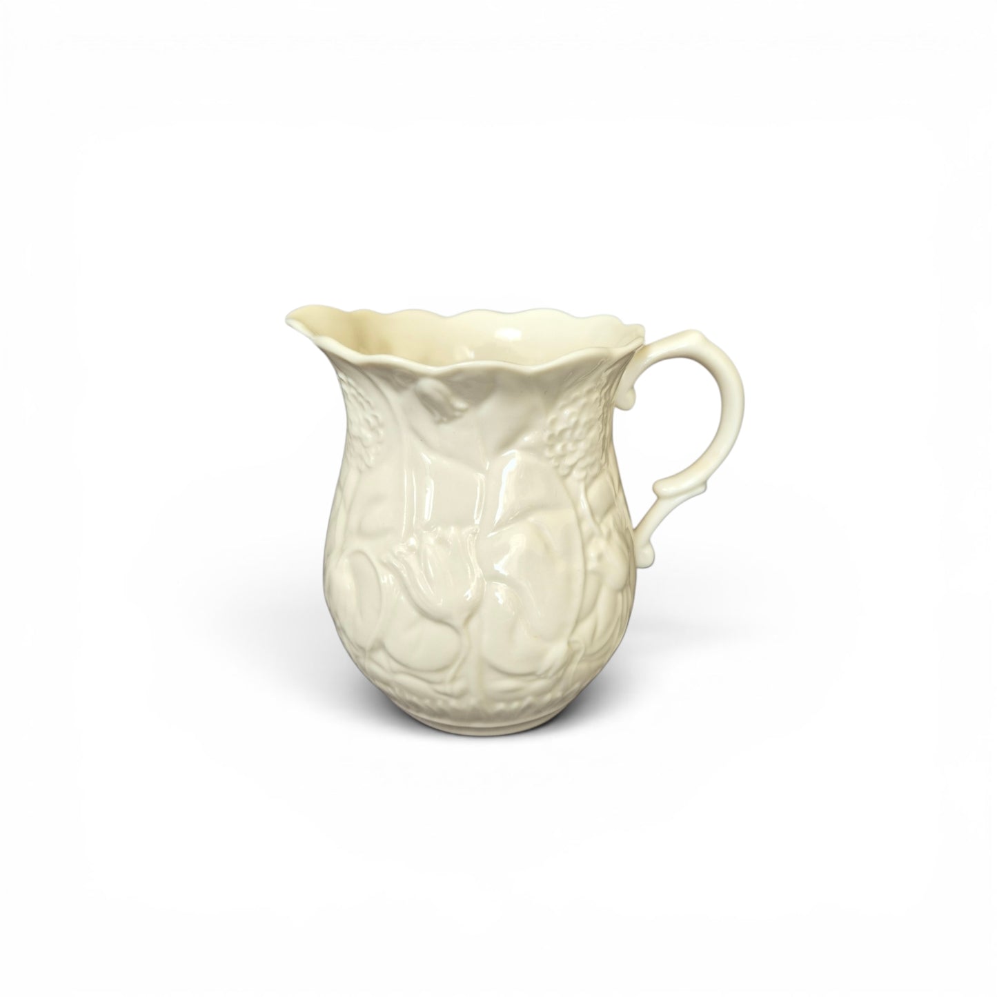 -SOLD- Vintage Belleek Ireland “Serenity” Cream Jug & Sugar Bowl Set